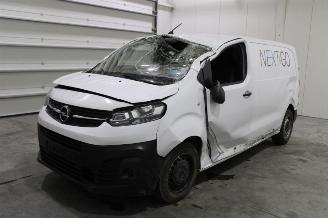 Autoverwertung Opel Vivaro  2023/5