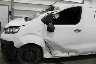 Opel Vivaro  picture 5