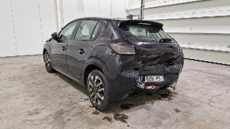 Peugeot 208  picture 4