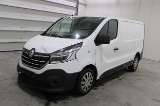Salvage car Renault Trafic  2019/10