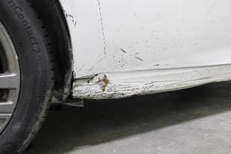 Peugeot 208  picture 6