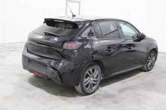 Peugeot 208  picture 3