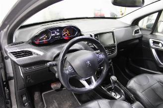 Peugeot 2008  picture 10