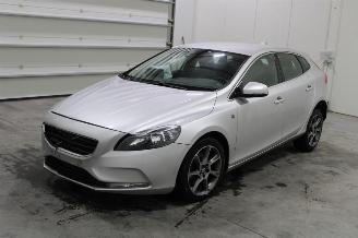 skadebil auto Volvo V-40 V40 2015/8