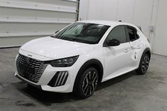 krockskadad bil auto Peugeot 208  2024/12