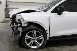 Audi Q3  picture 5