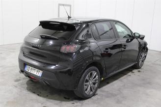 Peugeot 208  picture 3
