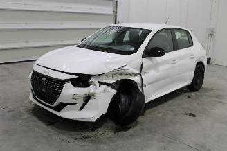 damaged passenger cars Peugeot 208  2023/3