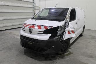 damaged passenger cars Peugeot Expert  2025/1