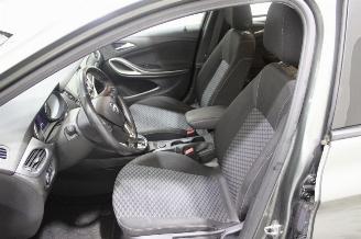 Opel Astra  picture 9