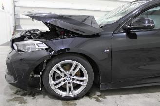 BMW 1-serie 118 picture 5