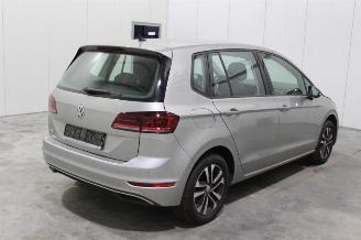 Volkswagen Golf  picture 3