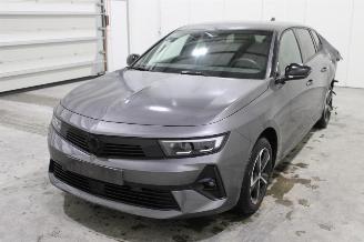 Unfallwagen Opel Astra  2025/4