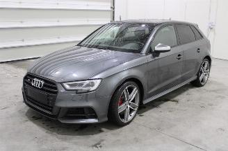 Coche siniestrado Audi S3  
