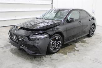 krockskadad bil auto Mercedes A-klasse A 180 2025/3