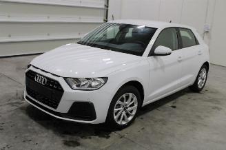 uszkodzony samochody osobowe Audi A1  2025/7