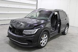Damaged car Volkswagen Tiguan  2022/6