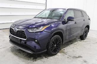krockskadad bil auto Toyota Highlander  2023/11