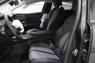 Peugeot 408  picture 11