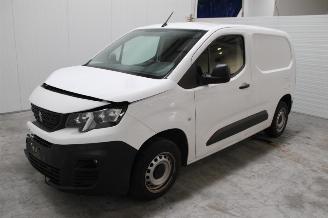 Auto incidentate Peugeot Partner  2020/7
