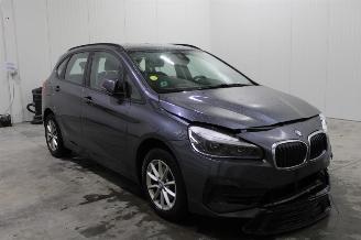 krockskadad bil auto BMW 2-serie 216 2021/10