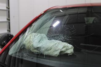 Peugeot 208  picture 25