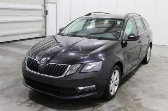 Unfallwagen Skoda Octavia  2020/12