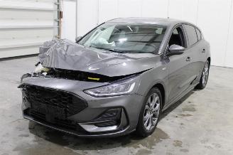 uszkodzony samochody osobowe Ford Focus  2024/10