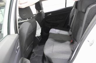 Volkswagen Golf  picture 11