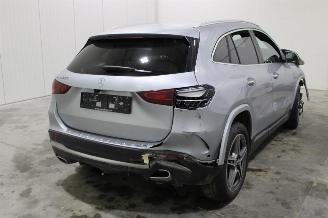Mercedes GLA 200 picture 3