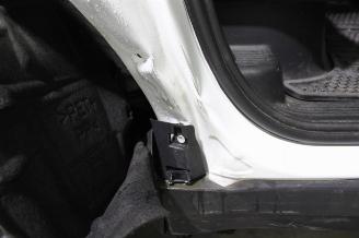 Land Rover Defender  picture 22