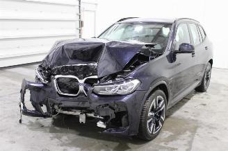 damaged passenger cars BMW iX3  2025/2