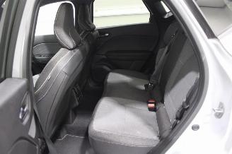 Renault Captur  picture 12