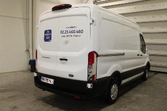 Ford Transit  picture 3