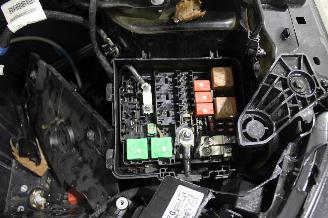 Peugeot e-208  picture 22