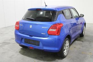 Suzuki Swift  picture 3