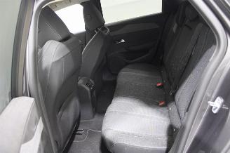 Peugeot 308  picture 10