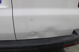 Volkswagen Transporter T6 picture 8