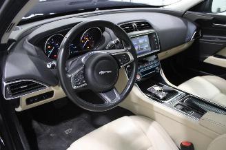 Jaguar XE  picture 10