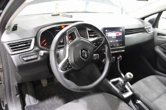 Renault Clio  picture 10
