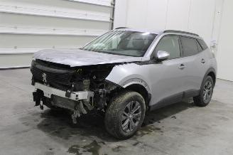 Damaged car Peugeot 2008  2022/2