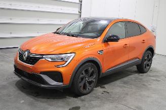 krockskadad bil auto Renault Arkana  2021/5