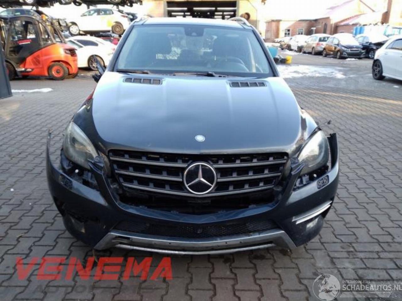 Mercedes ML ML III (166), SUV, 2011 / 2015 3.0 ML-350 BlueTEC V6 24V 4-Matic