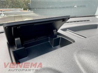 Volkswagen Caddy Caddy Combi III (2KB,2KJ), MPV, 2004 / 2015 1.6 TDI 16V picture 17