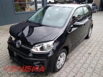 Vrakbiler auto Volkswagen Up! Up! (121), Hatchback, 2011 1.0 12V 75 2018/6