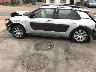 disassembly passenger cars Citroën C4 cactus  2017/1
