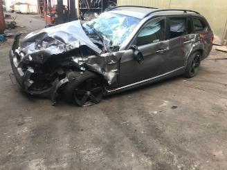 Salvage car BMW 3-serie 100KW - 2000CC - DIESEL 2009/3