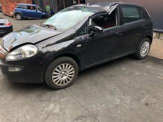 Fiat Punto 55KW - 1300CC - DIESEL picture 4