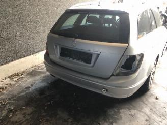 Mercedes C-klasse 100KM - 2148CC - DIESEL - EURO4 picture 4