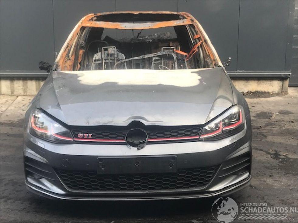 Volkswagen Golf GOLF VII GTI 2000cc benzine 180KW